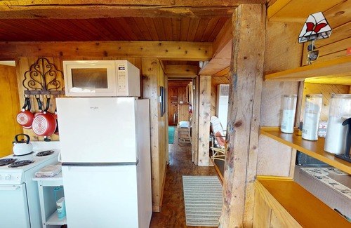 Spanish Valley Cabina | Pack Creek ~ Trails End. Affordable Cabin on the outskirts of Moab