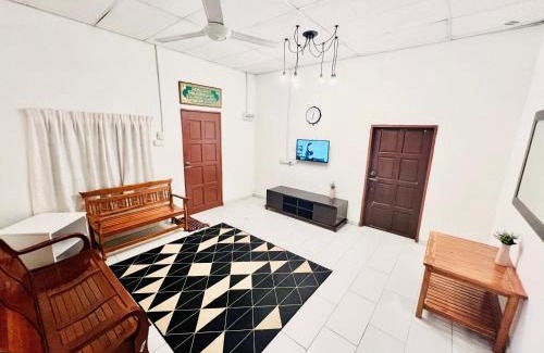 Padang Besar Casa | Padang Besar White House Homestay