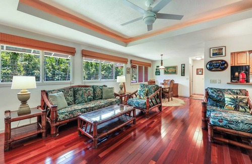 Wainiha Casa | ♥ River Estate Riverhouse ♥ Bañera de hidromasaje ♥ A / C ♥ Frente al río cerca de la playa ♥ Privado ♥ Tranquilo