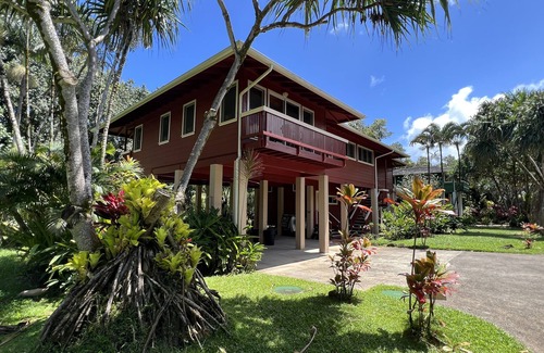 Wainiha Casa | ♥ River Estate Riverhouse ♥ Bañera de hidromasaje ♥ A / C ♥ Frente al río cerca de la playa ♥ Privado ♥ Tranquilo