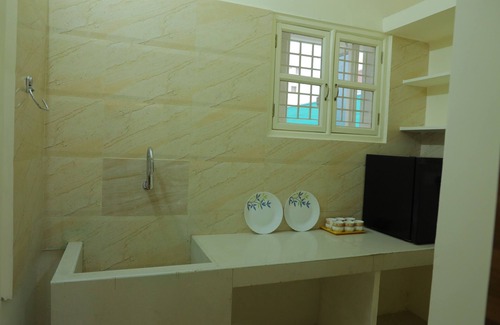 Tirupati Hotel | Padma Homes Stay