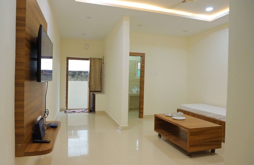 Tirupati Hotel | Padma Homes Stay