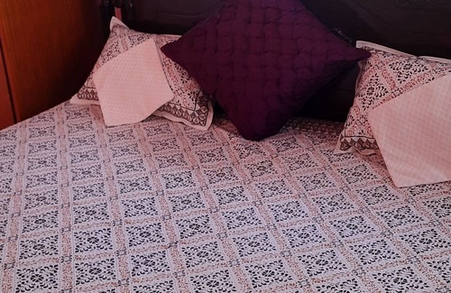 Shyam Nagar Cama Y Desayuno | Padmalayabnb come stay with us like a home.