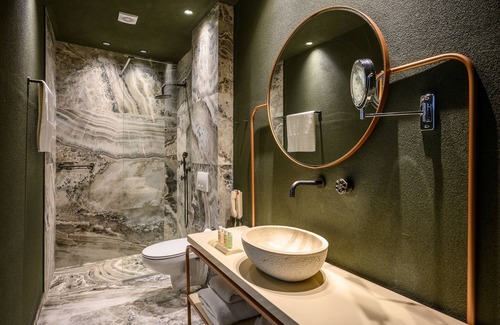 Heraklion Hotel | Pagopoieion Suites