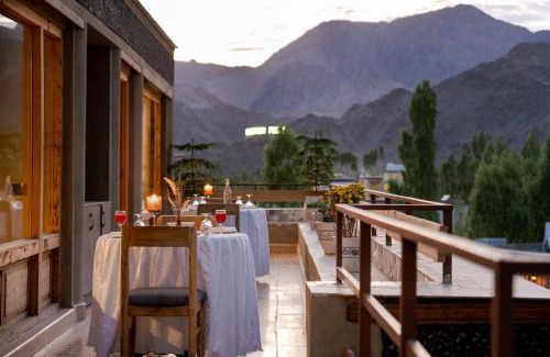 Leh Hotel | Pal Hotel