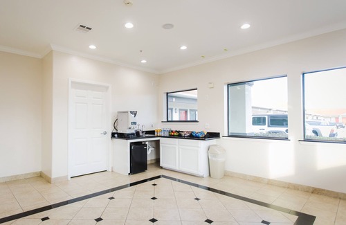 Houston Hotel | Palace Inn