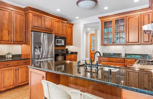 Fletcher Casa | Palatial 8BR: Pool/ Spa/ Cinema/ Indoor Pickleball, Sleeps 24+