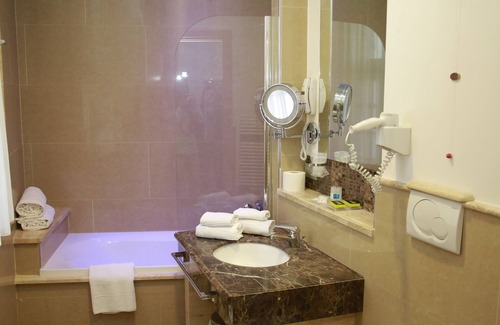 Brindisi Histotic Center Hotel | Palazzo Virgilio