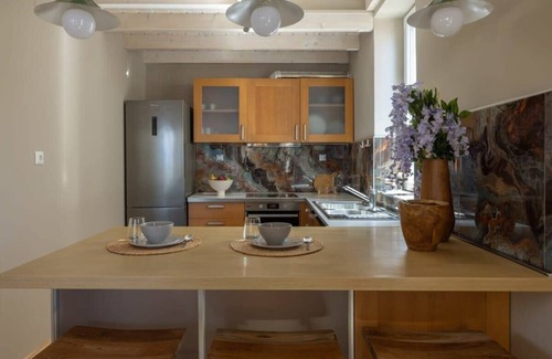 Paleros Casa | Paleros Stone Summary