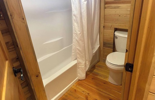 Irwin Cabina | Palisades Wheel Cabin #8