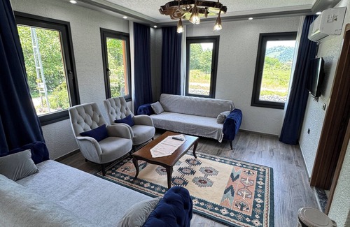 Ardesen Apartamento | Pallas Suit