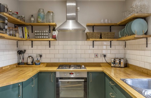 Cliftonville Casa | Relaxing family home 200m from sandy beach