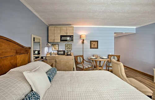 Palm Desert Apartamento | Palm Desert Studio in Golf and Tennis Resort!