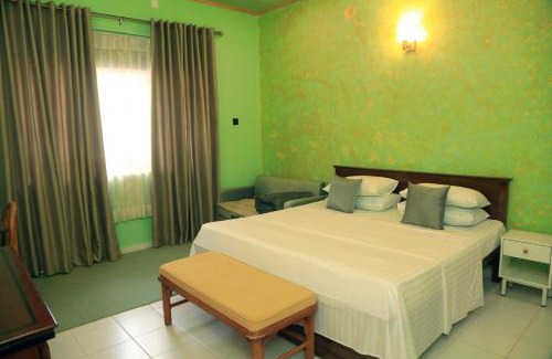Kurunduwatta Cama Y Desayuno | Palm Grove