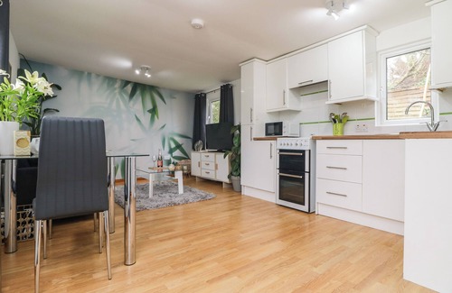 Praa Sands Casa | Palm Lodge