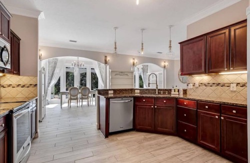 Palm Coast Casa | Palm Oasis: Heated pool