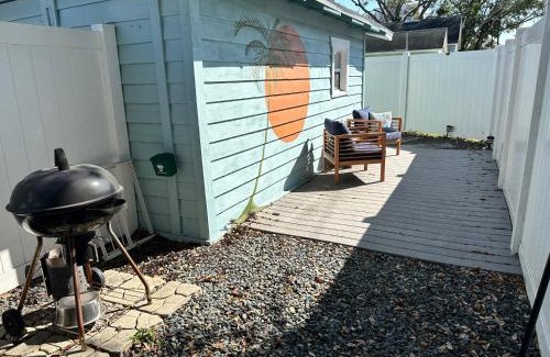 Historic Kenwood Casa | Palm Paradise Retreat