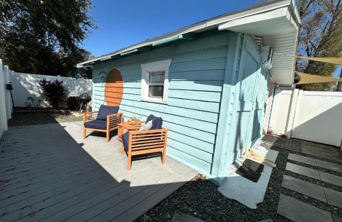 Historic Kenwood Casa | Palm Paradise Retreat