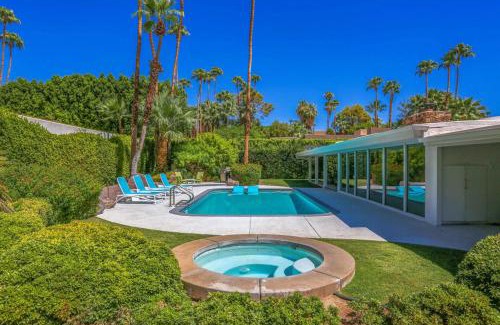 Vista Las Palmas Casa | Palm Springs Style Permit# 2875