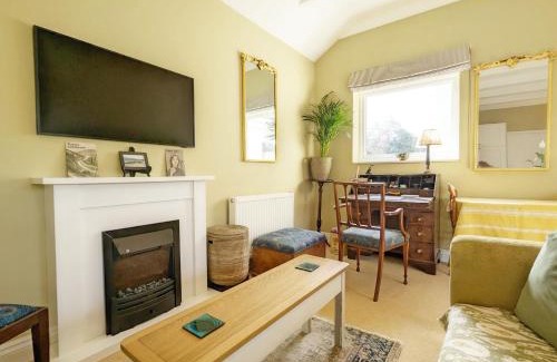 Fishbourne Casa | Palm Tree Cottage
