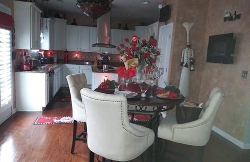 Lithonia Casa | Palm Trees & Water Falls California Living in the South