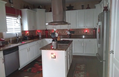 Lithonia Casa | Palm Trees & Water Falls California Living in the South