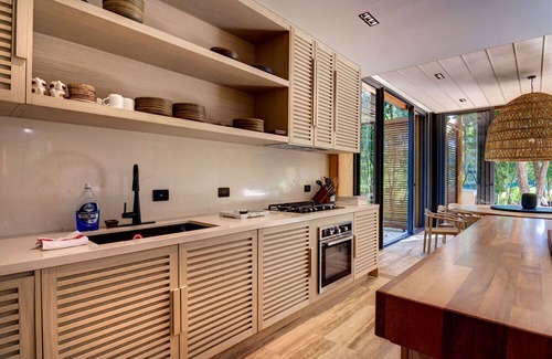 Puerto Juarez Villa | Palm Villa - Quiet + Private 5 Bedroom Villa, Corasol