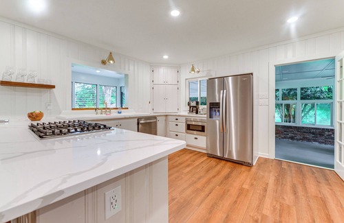 Palmetto Cabaña | Palmetto Cottage w/ Fire Pit, Game Table + More!