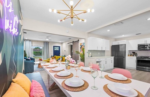 Westgate Casa | PalmParadise: 5BR Family&Pet Fun, HeatedPool&Games