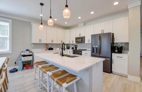 Midtown Casa | Palms and Pool Paradise