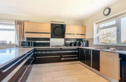 Blackburn Casa | Palms Cottage