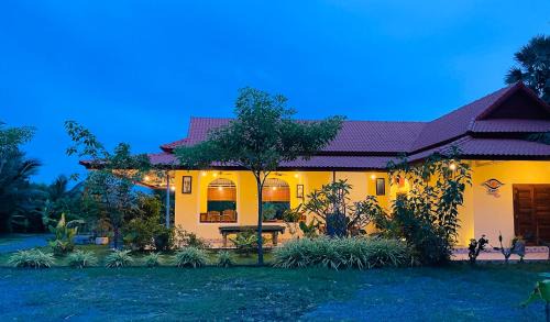 Kampot Complejo | PalmTown Boutique & Suites