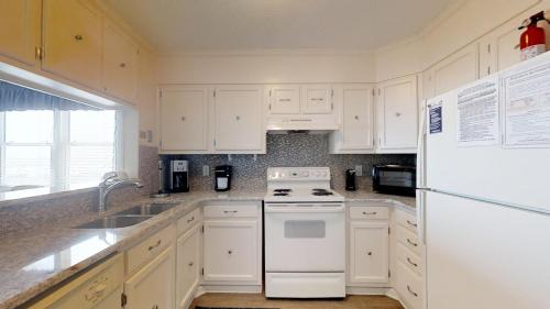 Crescent Beach Apartamento | Palmwood Villas Unit 110