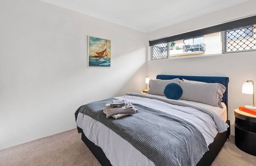 Bulimba Apartamento | Panorama Views! ~ 2Bed/1Bath/1Car ~ Bulimba