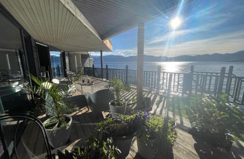 Oystese Apartamento | Panoramaresort in Hardangerfjorden leilighet i sjøkanten ved Hardangerfjorden for 7 personer boat , sauna,kajak, SUP for rent