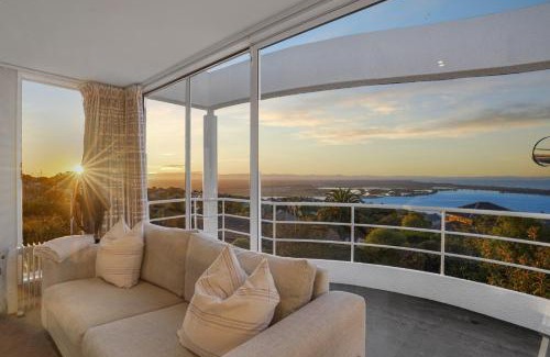 Mount Pleasant Casa | Panoramic City Views with Hot Tub