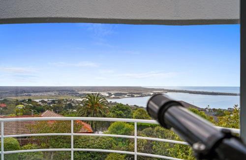 Mount Pleasant Casa | Panoramic City Views with Hot Tub