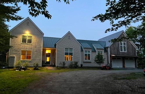 Townshend Casa | Panoramic Mountain Views with Hot Tub