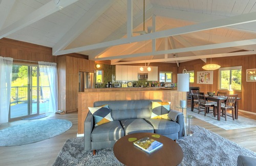 Sea Ranch Casa | Panoramic Ocean Views Serene, Updated Architectural Gem with Hot Tub