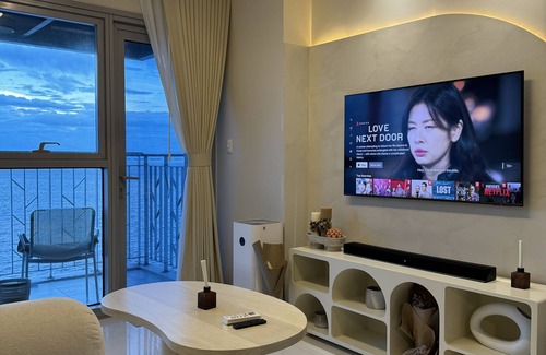 Tambo Condominio | Panoramic Seaview 2BR Near Airport Facing the Bay