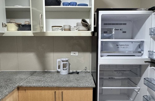Tambo Condominio | Panoramic Seaview 2BR Near Airport Facing the Bay