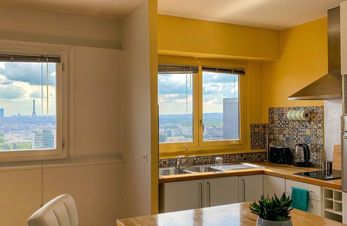 Gambetta Apartamento | Panoramic view of Paris : Sublime appartement in Courbevoie