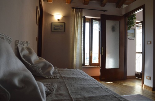 Alba Cama Y Desayuno | PANORÁMICA, relajante, BICICLETA, FINE-comida, vino y MÁS. B & B en Alba