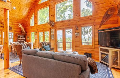 Whittier Casa | Panoramic Views and 7 Private Acres at Hazey View