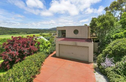 Aireys Inlet Casa | Panoramic Views - BYO Linen