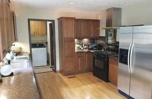 Tucker Casa | panoramic views, large hot tub / jacuzzi, cozy