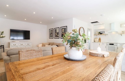 Woodbridge Cabaña | Pantiles