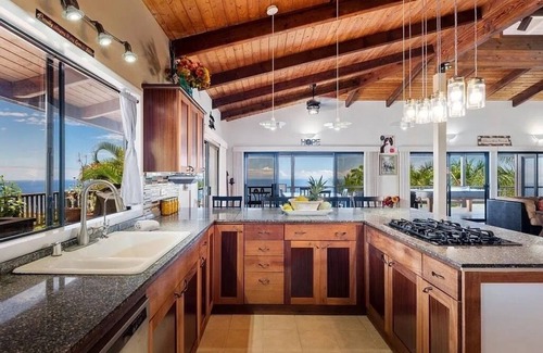 Captain Cook Casa | Papa Belle 3.5 Acre Estate w/Pool, Spa, Epic Ocean Views, and Orchard