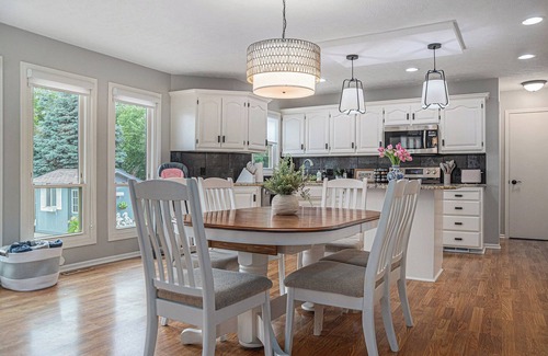 Papillion Casa | Papillion Heated Saltwater Pool House