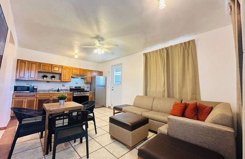 Florida Apartamento | Disfrute de este tranquilo apartamento de 2 dormitorios y 1 baño en la...